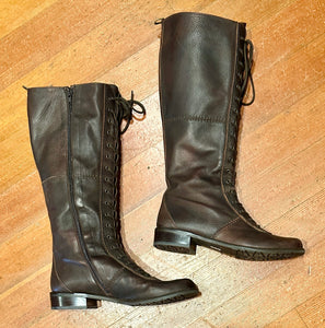 STUART WEITZMAN LACE UP BOOTS