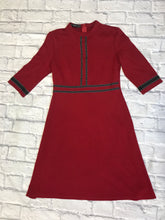 Load image into Gallery viewer, HOMEYEE RED BLACK RIBBON DETAIL HIGH COLLAR DRESS
