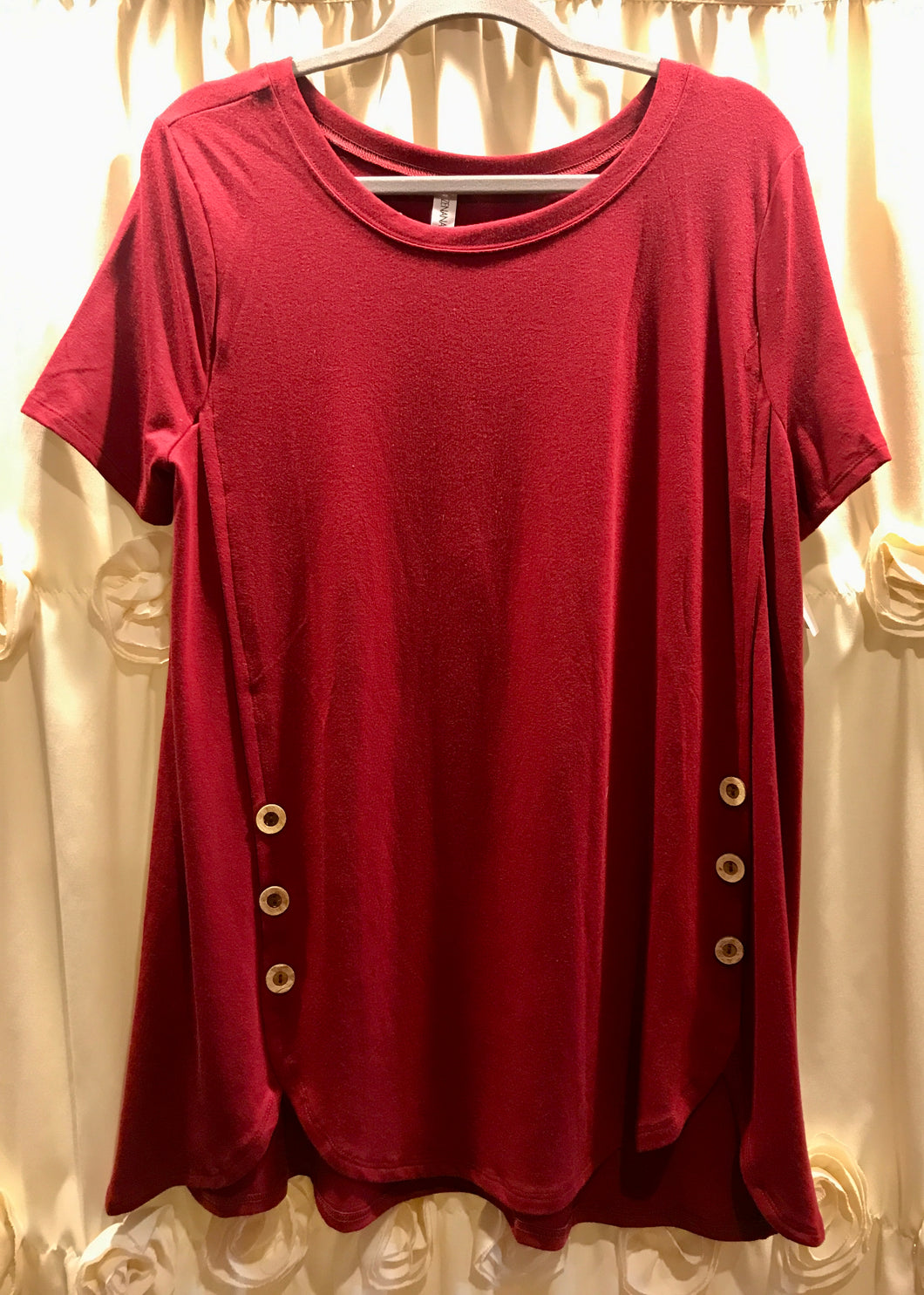 ZENANA PREMIUM RED SIDE BUTTON TOP